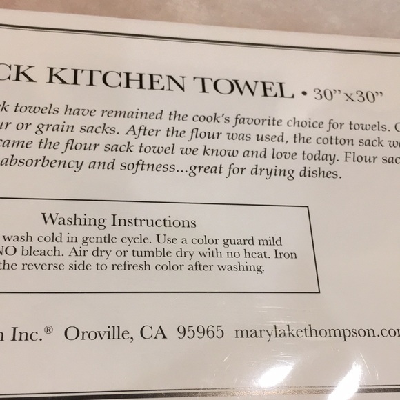 Trick or Treat Halloween Designer Kitchen Towel NWT mary lake thompson 30”x30” - Picture 7 of 10